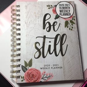 New with out tags weekly planner